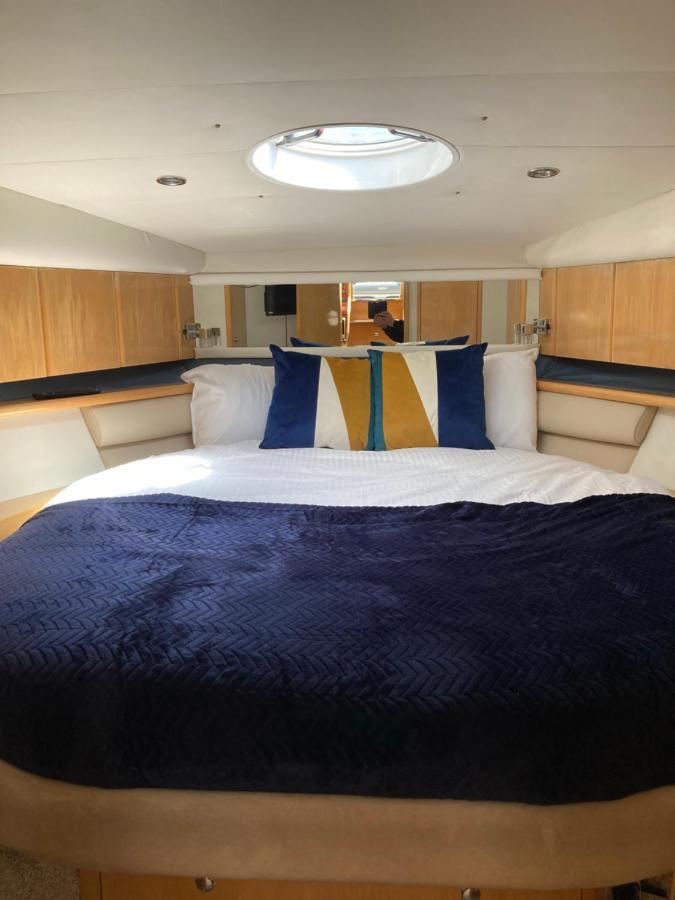 לונדון Entire Boat At St Katherine Docks 2 Available Select Using Room Options מראה חיצוני תמונה