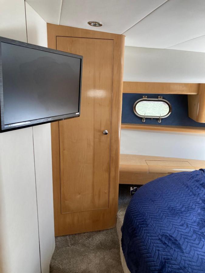לונדון Entire Boat At St Katherine Docks 2 Available Select Using Room Options מראה חיצוני תמונה