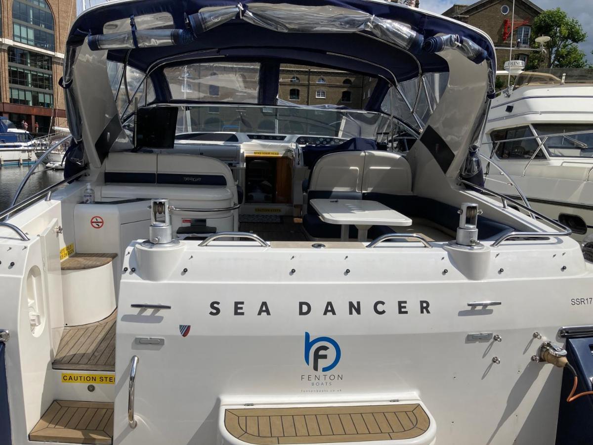 לונדון Entire Boat At St Katherine Docks 2 Available Select Using Room Options מראה חיצוני תמונה