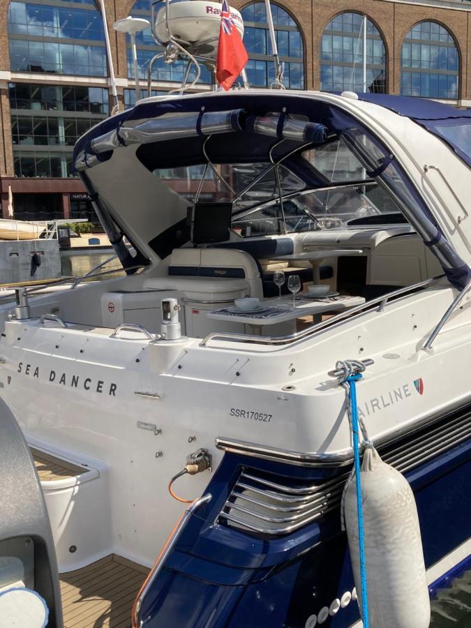 לונדון Entire Boat At St Katherine Docks 2 Available Select Using Room Options מראה חיצוני תמונה