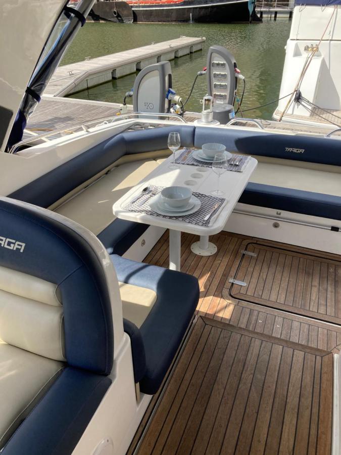 לונדון Entire Boat At St Katherine Docks 2 Available Select Using Room Options מראה חיצוני תמונה