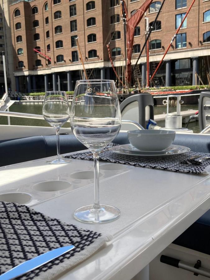 לונדון Entire Boat At St Katherine Docks 2 Available Select Using Room Options מראה חיצוני תמונה