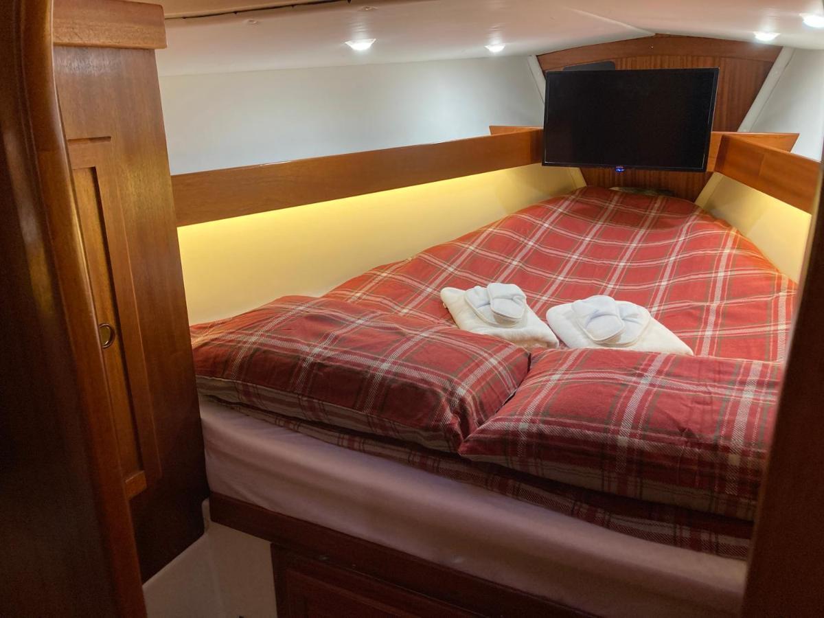 לונדון Entire Boat At St Katherine Docks 2 Available Select Using Room Options מראה חיצוני תמונה