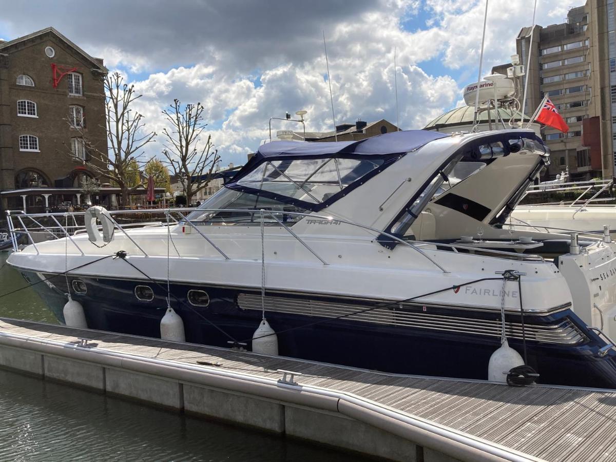לונדון Entire Boat At St Katherine Docks 2 Available Select Using Room Options מראה חיצוני תמונה